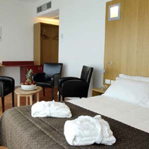 Double Room - Breakfast Included