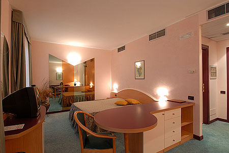 Double Room - Breakfast Included