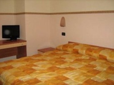 Double Room - Breakfast Included