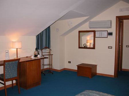 Single room-Break Inc.